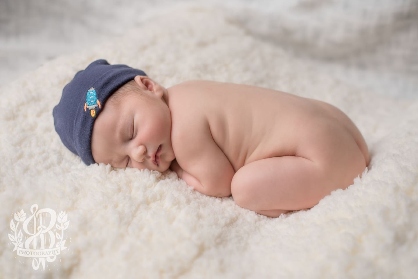 newborn photograph 06 23 - Sweet Little Newborn