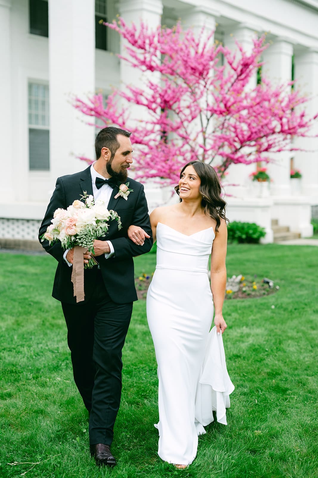 canfield casino wedding in the spring time in downtown saratoga by julia rebecca photography
