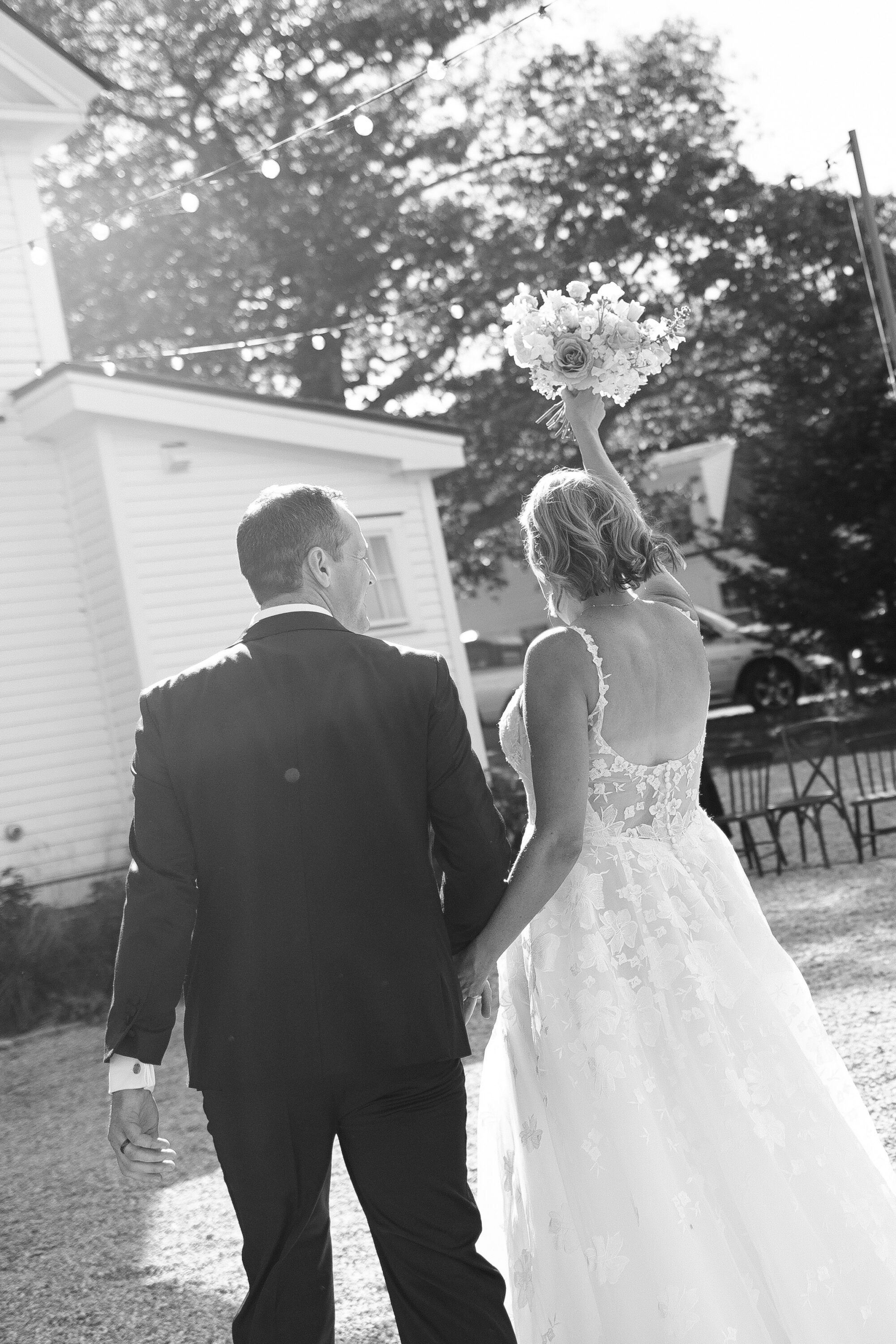 1774 Inn wedding on the maine inner coast photographed by julia rebecca photography an new england destination wedding photographer